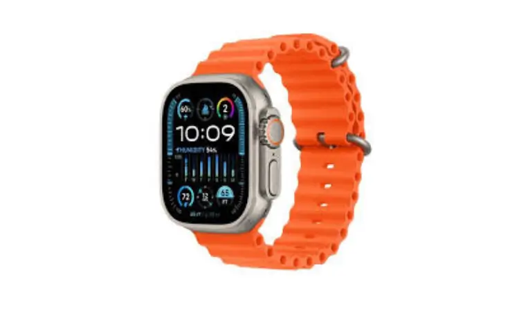 Apple Watch Ultra 2 showing dual-frequency GPS for outdoor runners